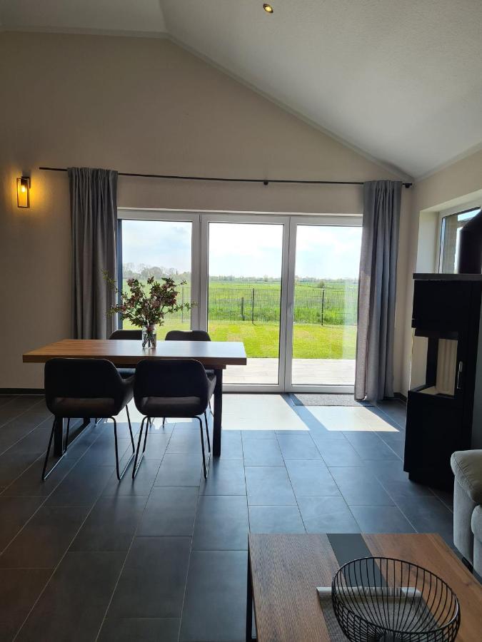 Watt'N Blick - Hundefreundliches Ferienhaus Mit Ausblick Ueber Die Wiesen Bis Zum Deich Schweiburg Bagian luar foto